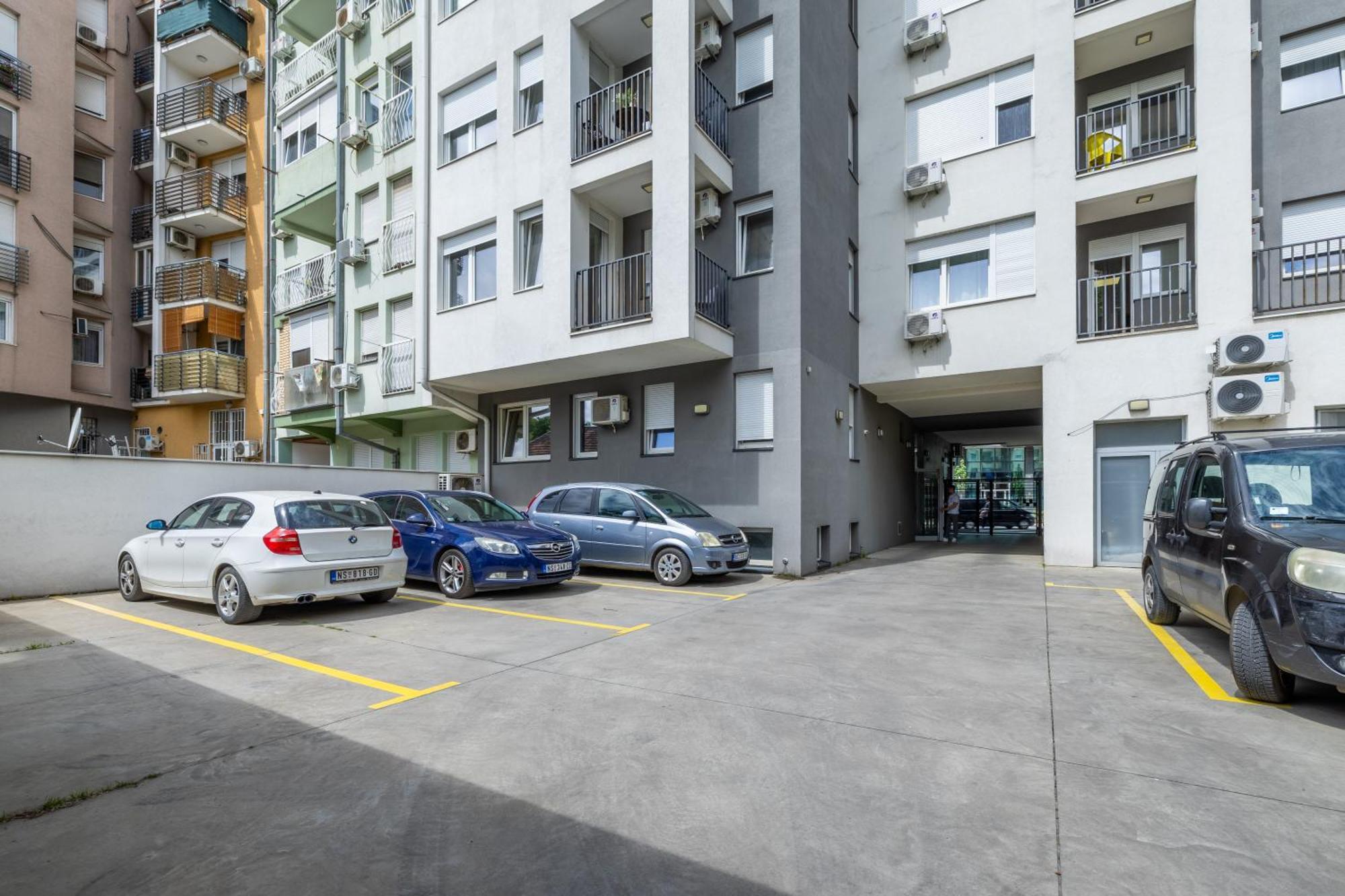 Arena Big Luxury Apartments ノヴィ・サド エクステリア 写真
